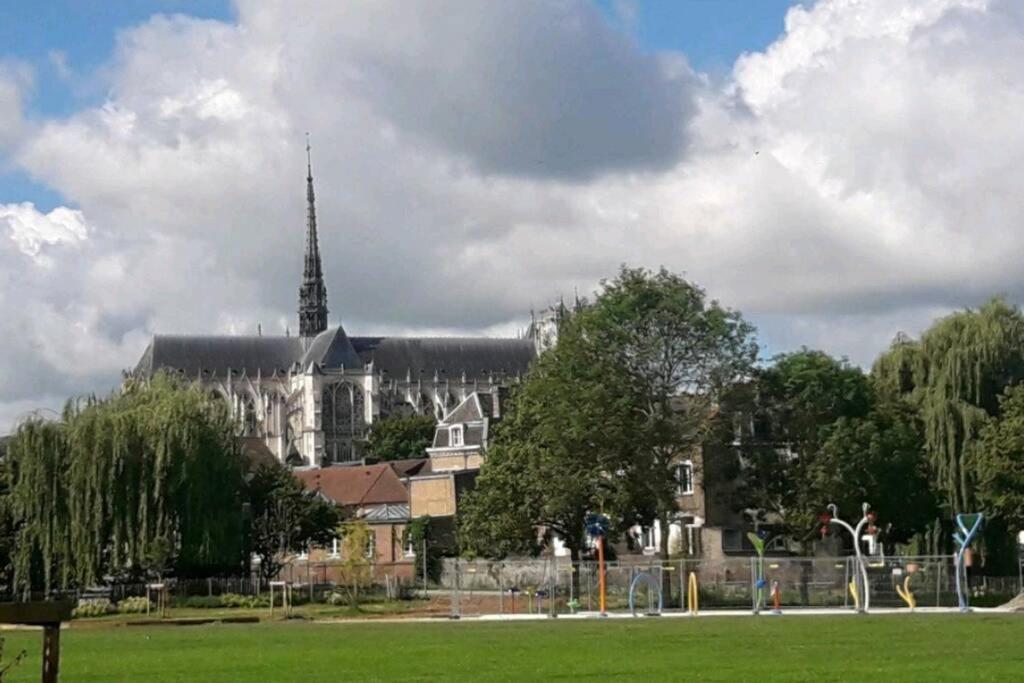 Maison Famille-Confort-Terrasse Jardin-Vue Cathedrale Amiens Zewnętrze zdjęcie